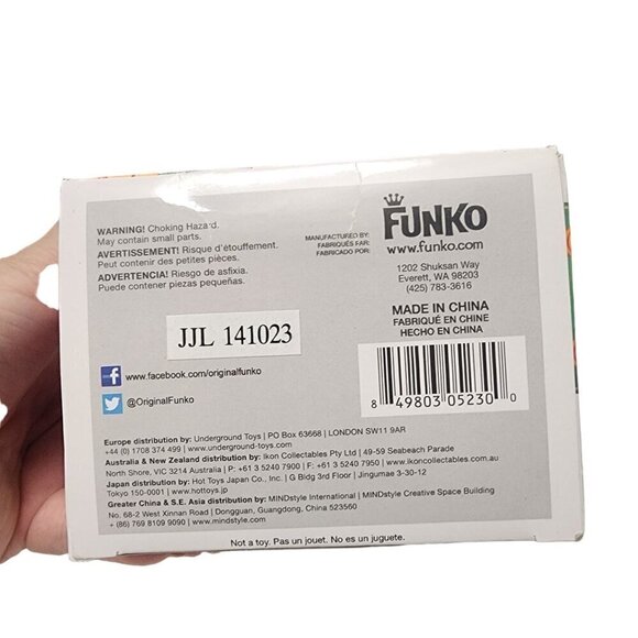 Funko POP! The Joker Batman #65 LootCrate Exclusive Vinyl Figure - Picture 8 of 10